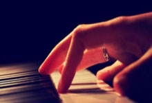 李诗沣替补安赛龙参赛!世界羽联宣布戏剧性换人潮新闻.